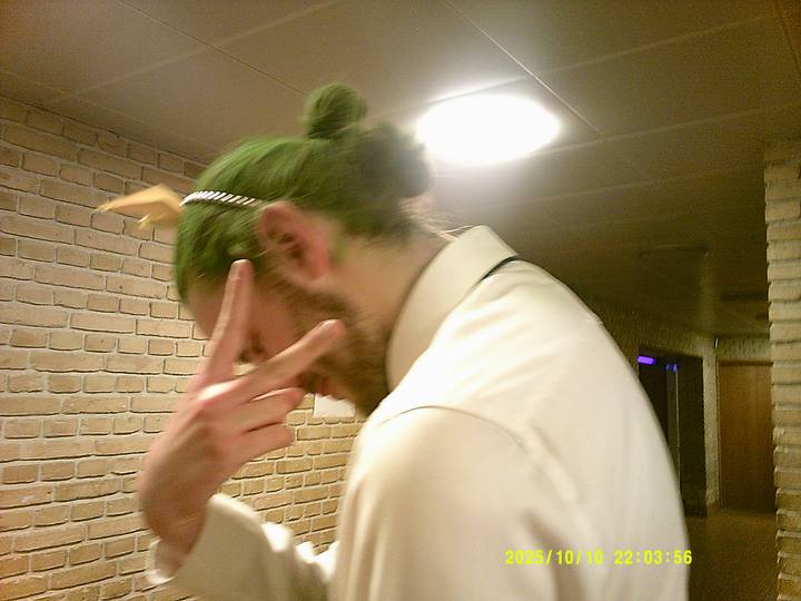 halloweenfest/20251010220356_00