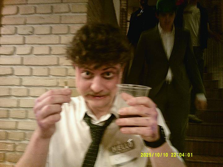 halloweenfest/20251010220401_00