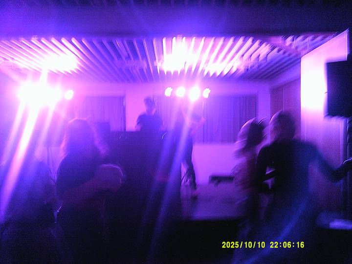 halloweenfest/20251010220616_00