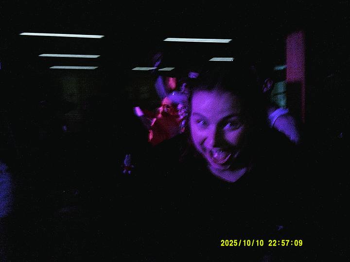 halloweenfest/20251010225709_00