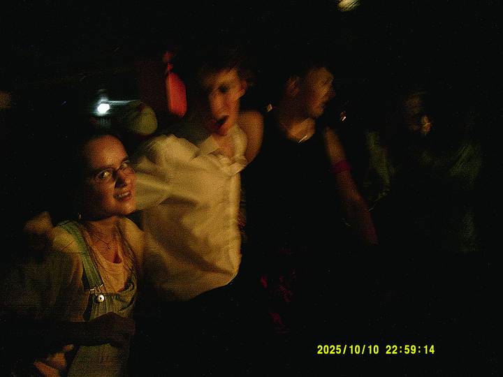 halloweenfest/20251010225914_00