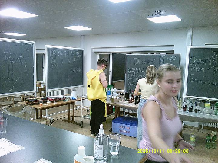 halloweenfest/20251011002900_00