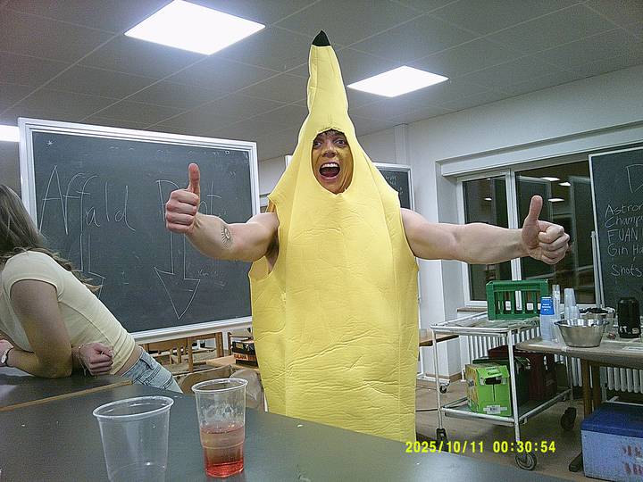 halloweenfest/20251011003054_00