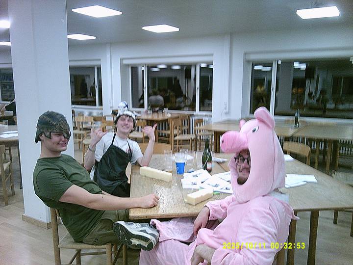 halloweenfest/20251011003253_00