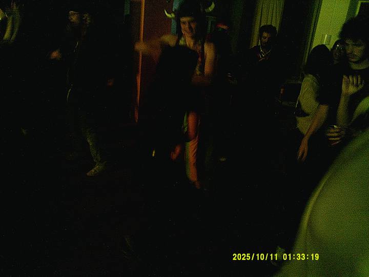 halloweenfest/20251011013319_00