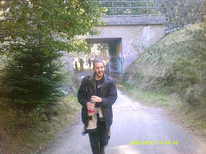 hstr/20250927155455_00