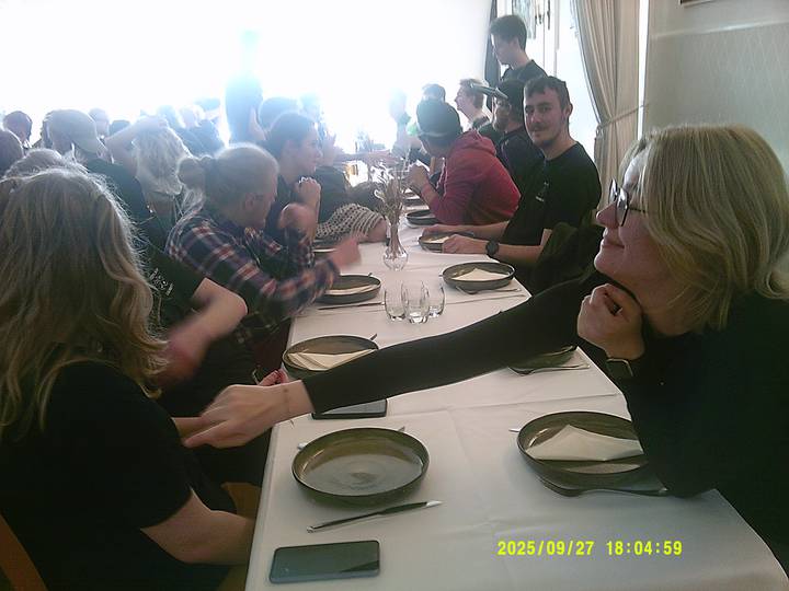 hstr/20250927180459_00