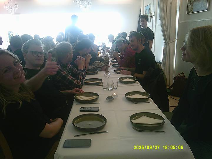 hstr/20250927180506_00