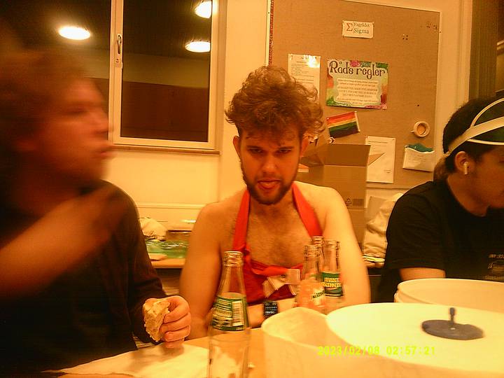 julerevy-fest/20230208025721_00