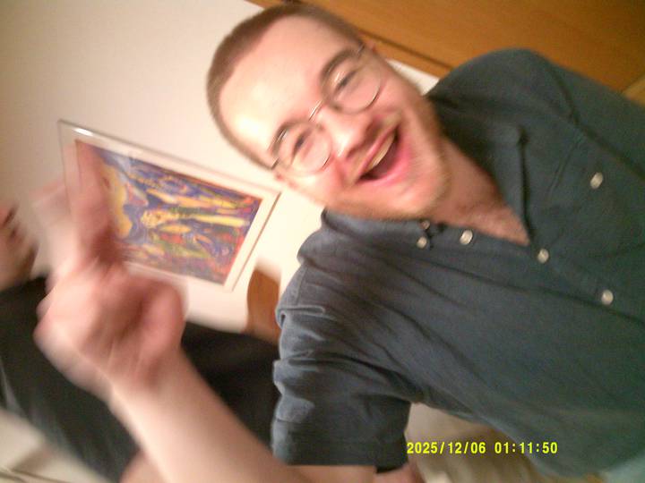 julerevy-fest/20251206011150_00