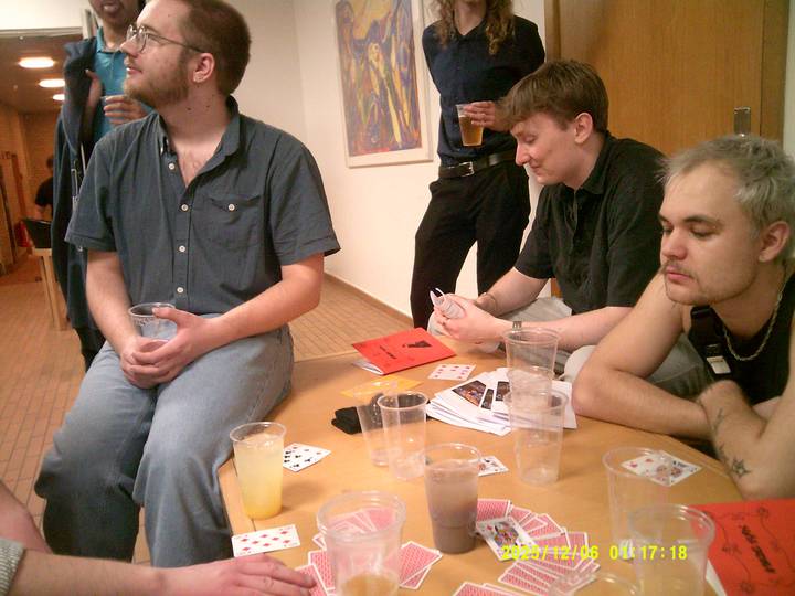 julerevy-fest/20251206011718_00