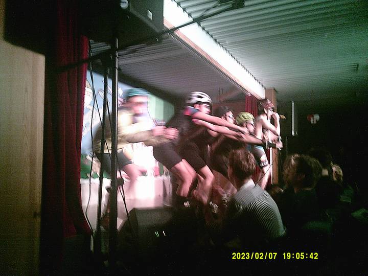 julerevy/20230207190542_00