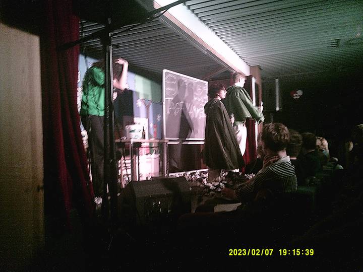 julerevy/20230207191539_00