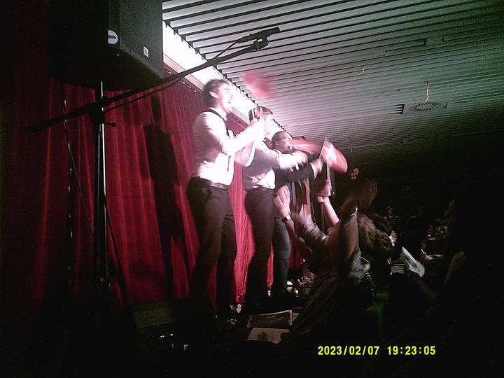 julerevy/20230207192305_00