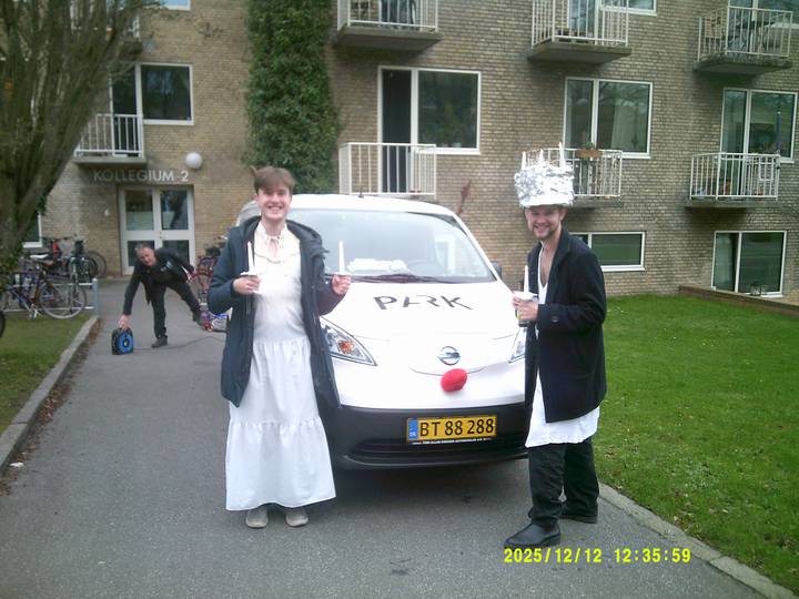 luciaoptog/20251212123559_00