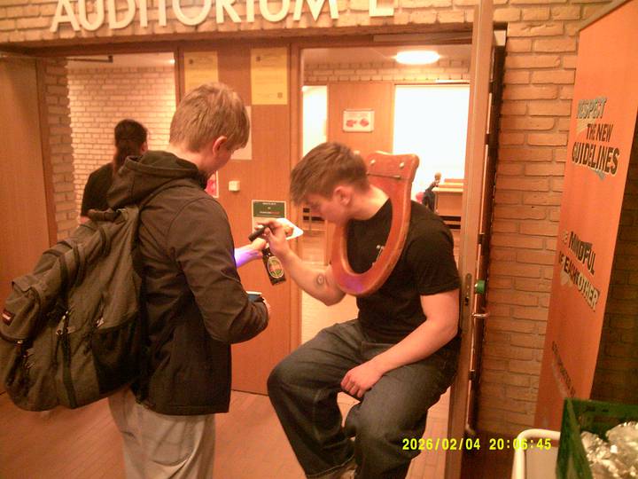 vkf/20260204200645_00