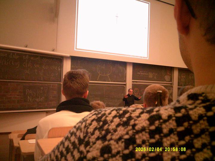 vkf/20260204205808_00