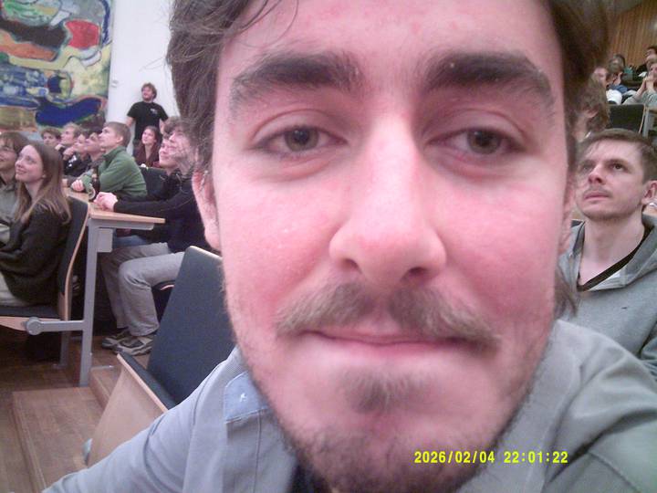 vkf/20260204220122_00