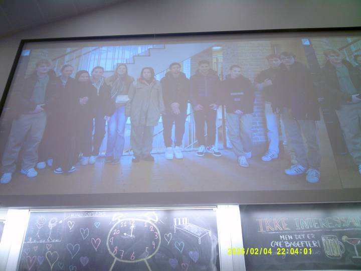 vkf/20260204220401_00