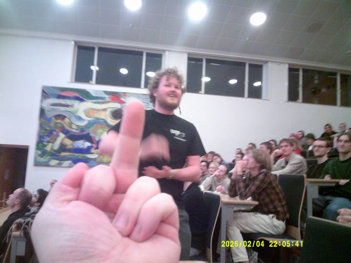 vkf/20260204220541_00