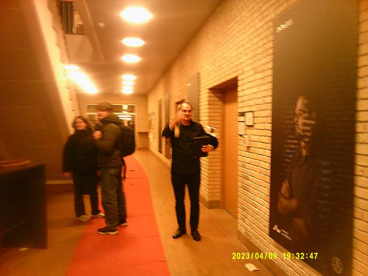 vkf/20230409193247_00