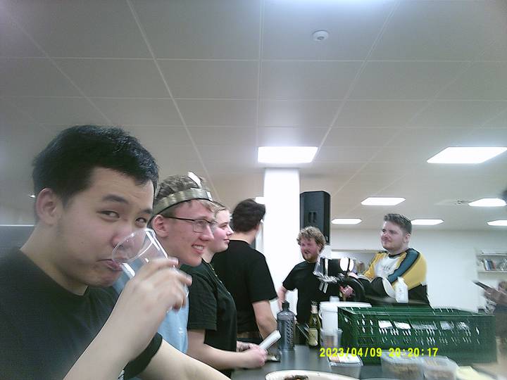 vkf/20230409202017_00