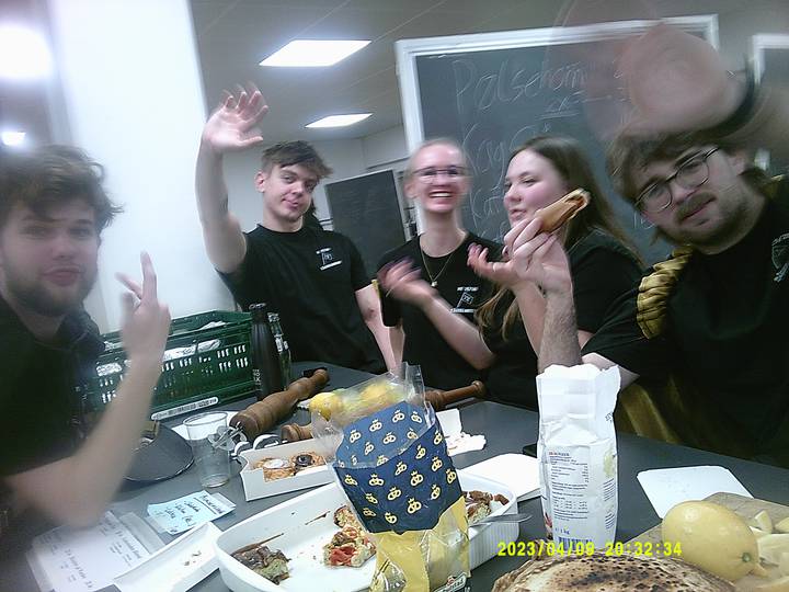 vkf/20230409203234_00