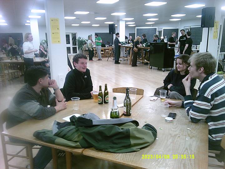 vkf/20230409203515_00