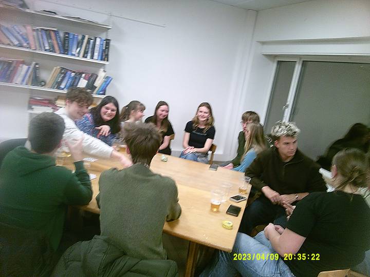 vkf/20230409203522_00