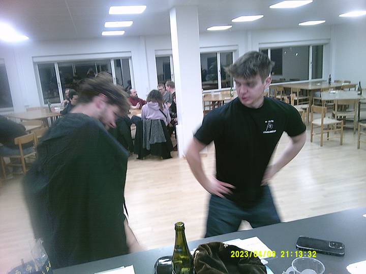 vkf/20230409211332_00