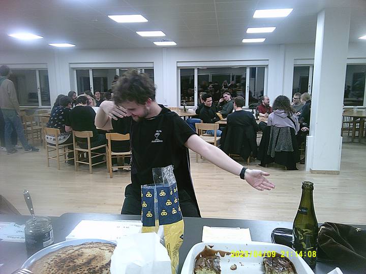 vkf/20230409211408_00