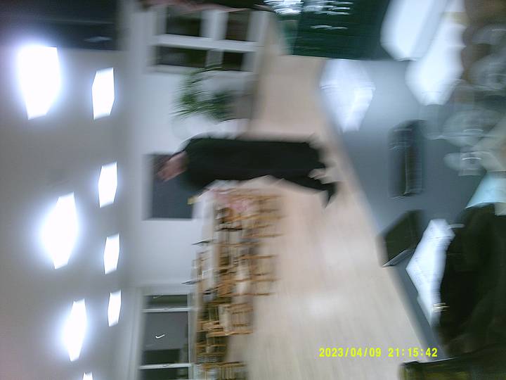 vkf/20230409211542_00