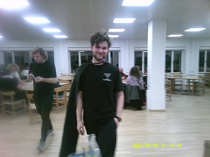 vkf/20230409211549_00