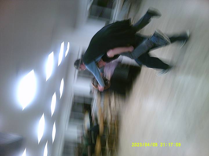 vkf/20230409211709_00