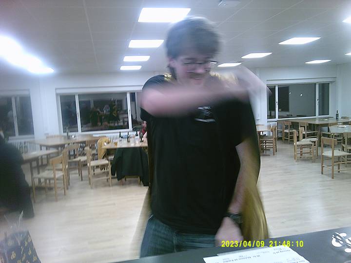 vkf/20230409214810_00