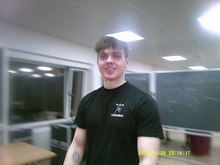 vkf/20230409221417_00