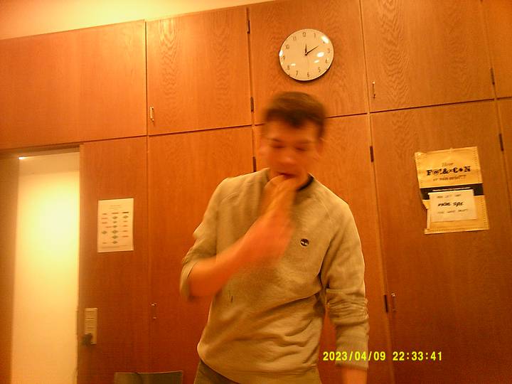 vkf/20230409223341_00