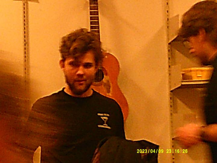 vkf/20230409231626_00