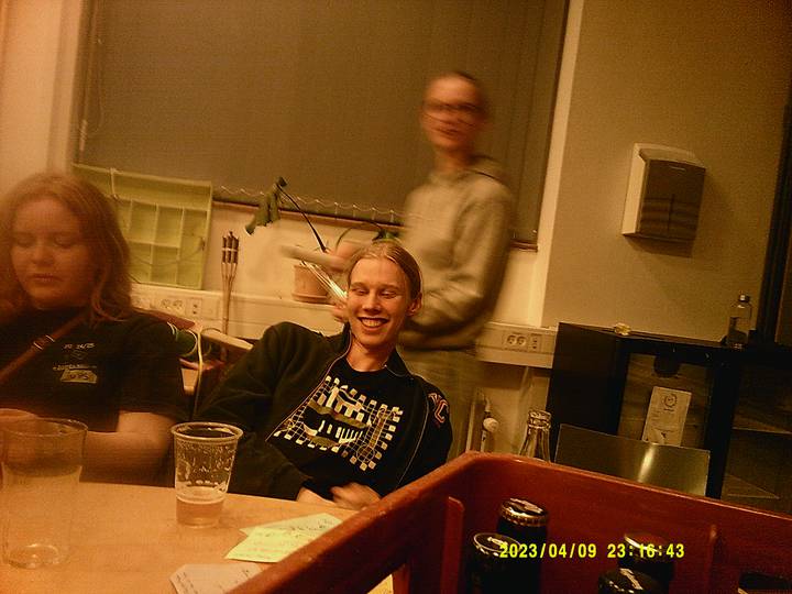 vkf/20230409231643_00