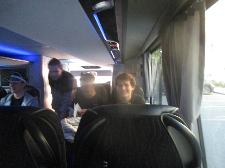 hstr/20261002090545_00